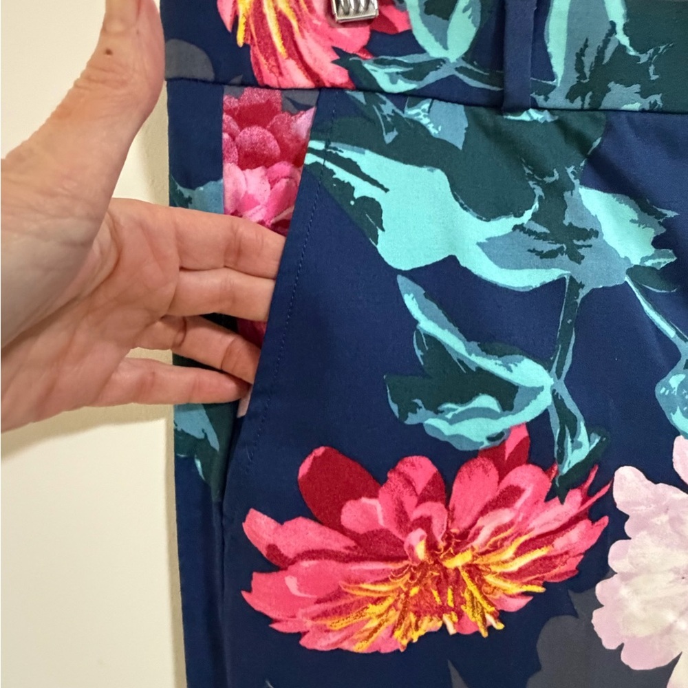 Banana Republic Avery  Pants - Navy and Pink Floral - Picture 8 of 16